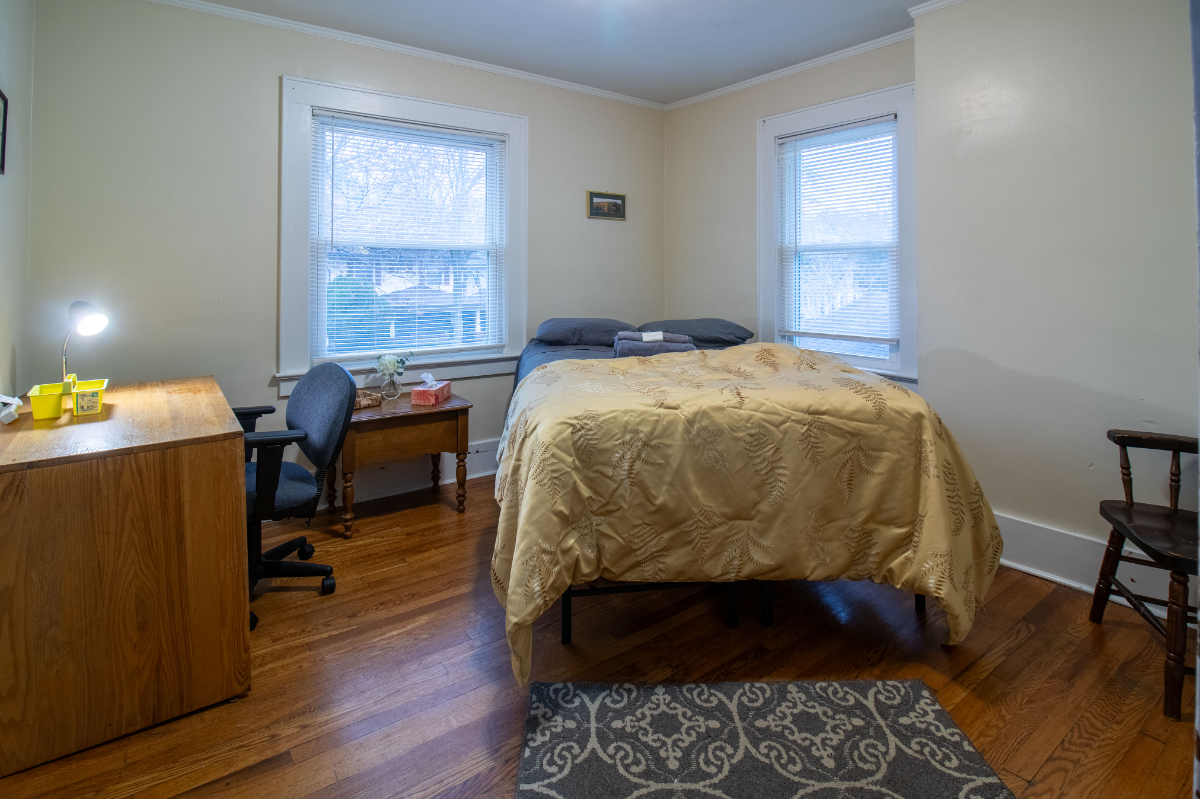 ROC | Furnished Home | Ideal for Relocation & Extended Stays - Photo 8