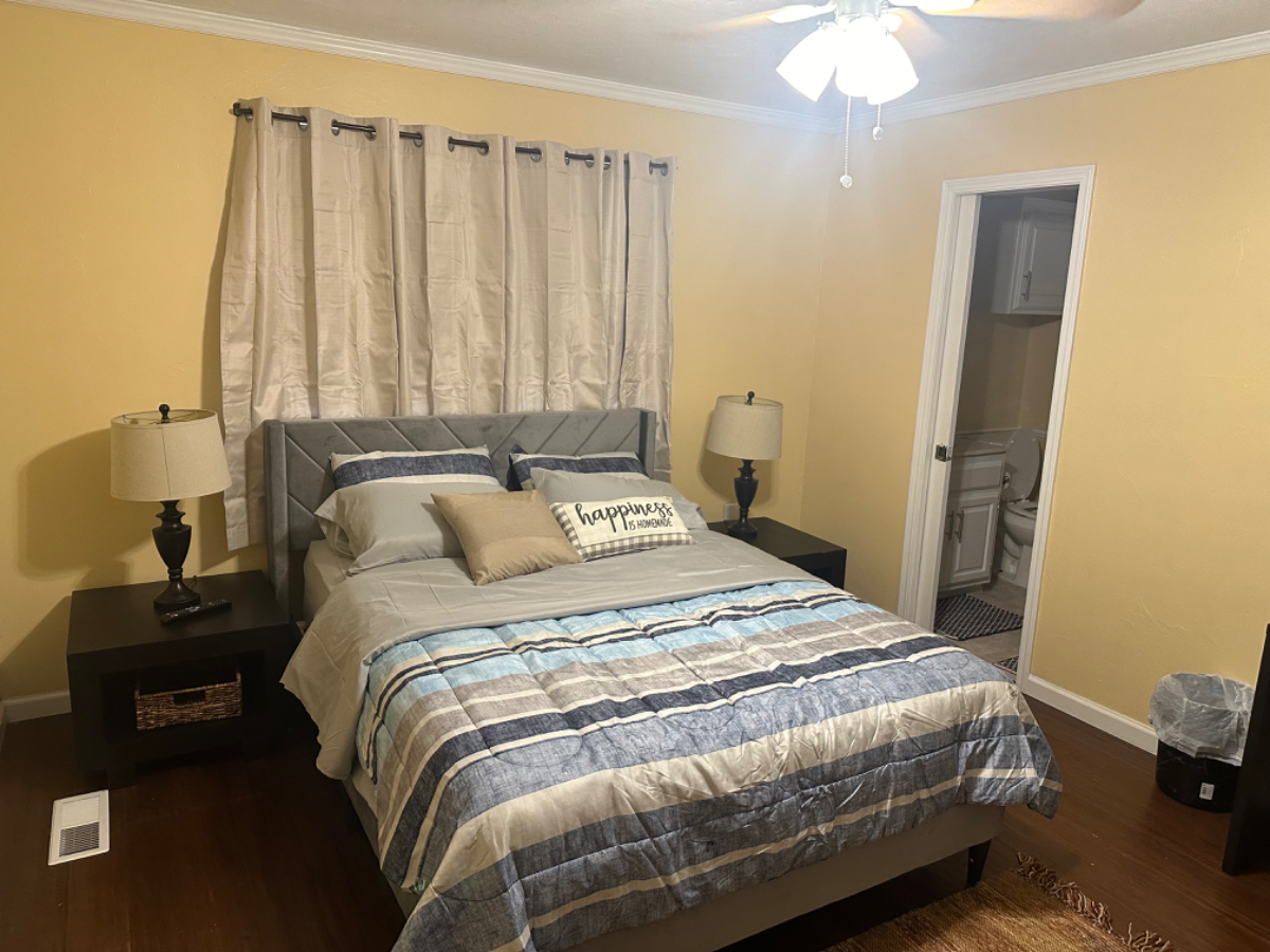 A Cozy, Elegant Room in a Shared Home Just for You