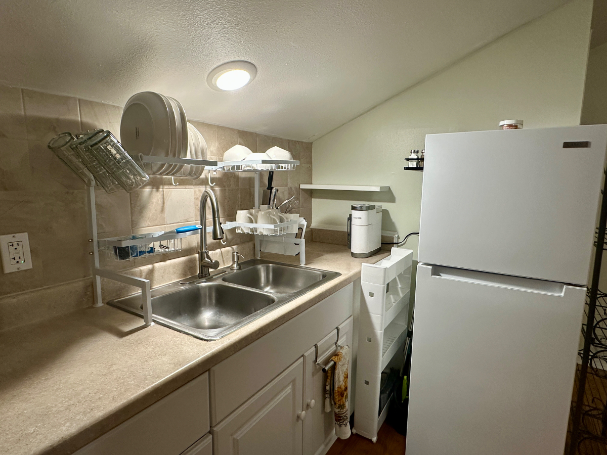 Private Studio Apartment Near Hospitals - Photo 7