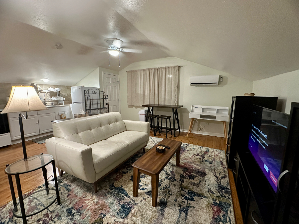 Private Studio Apartment Near Hospitals - Photo 3