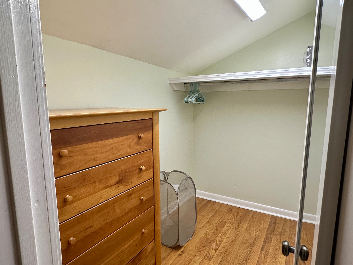 Private Studio Apartment Near Hospitals - Photo 10