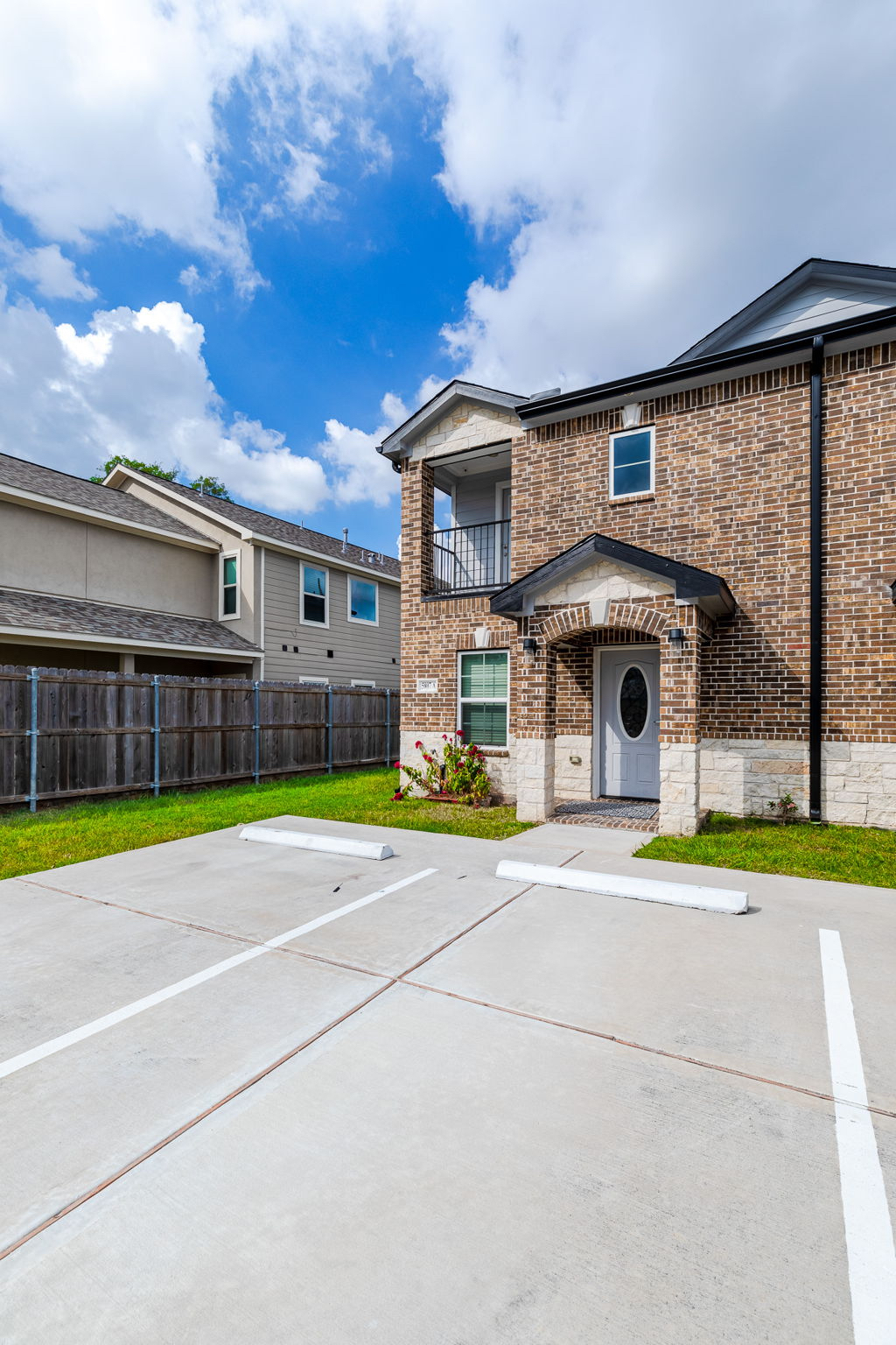 Stylish 2 bed in prime location - Photo 4