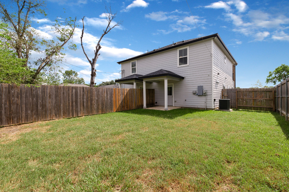 Stylish 2 bed in prime location - Photo 8