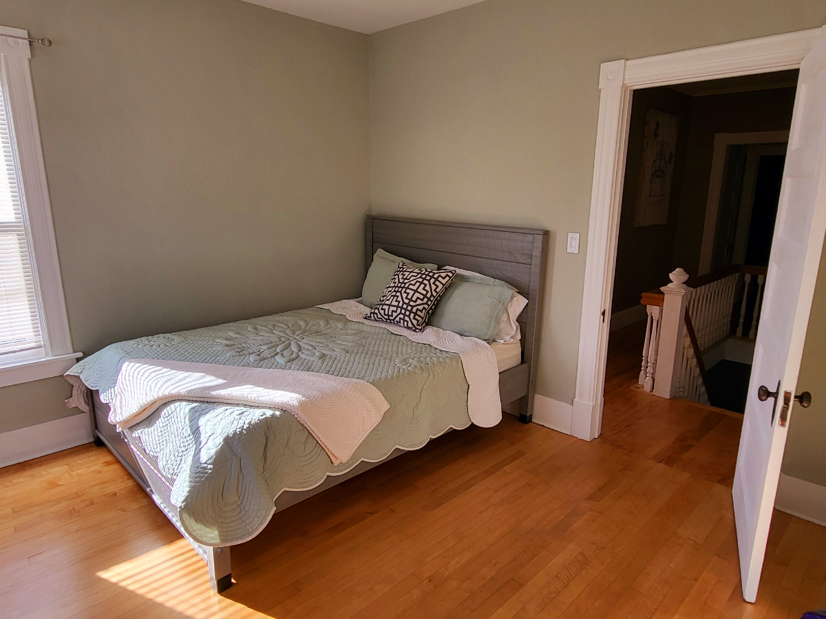 Single Family Home Downtown Rutland - Photo 8