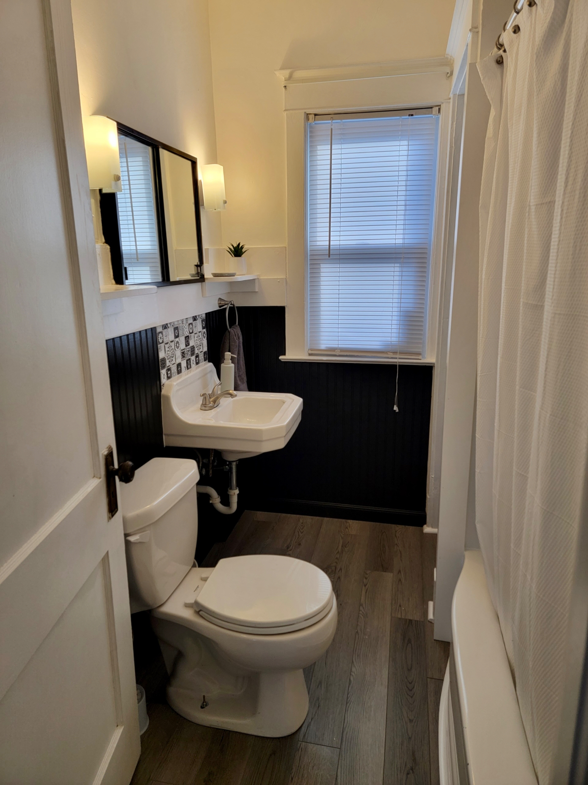 Convenient and safe West Side apartment - Photo 7