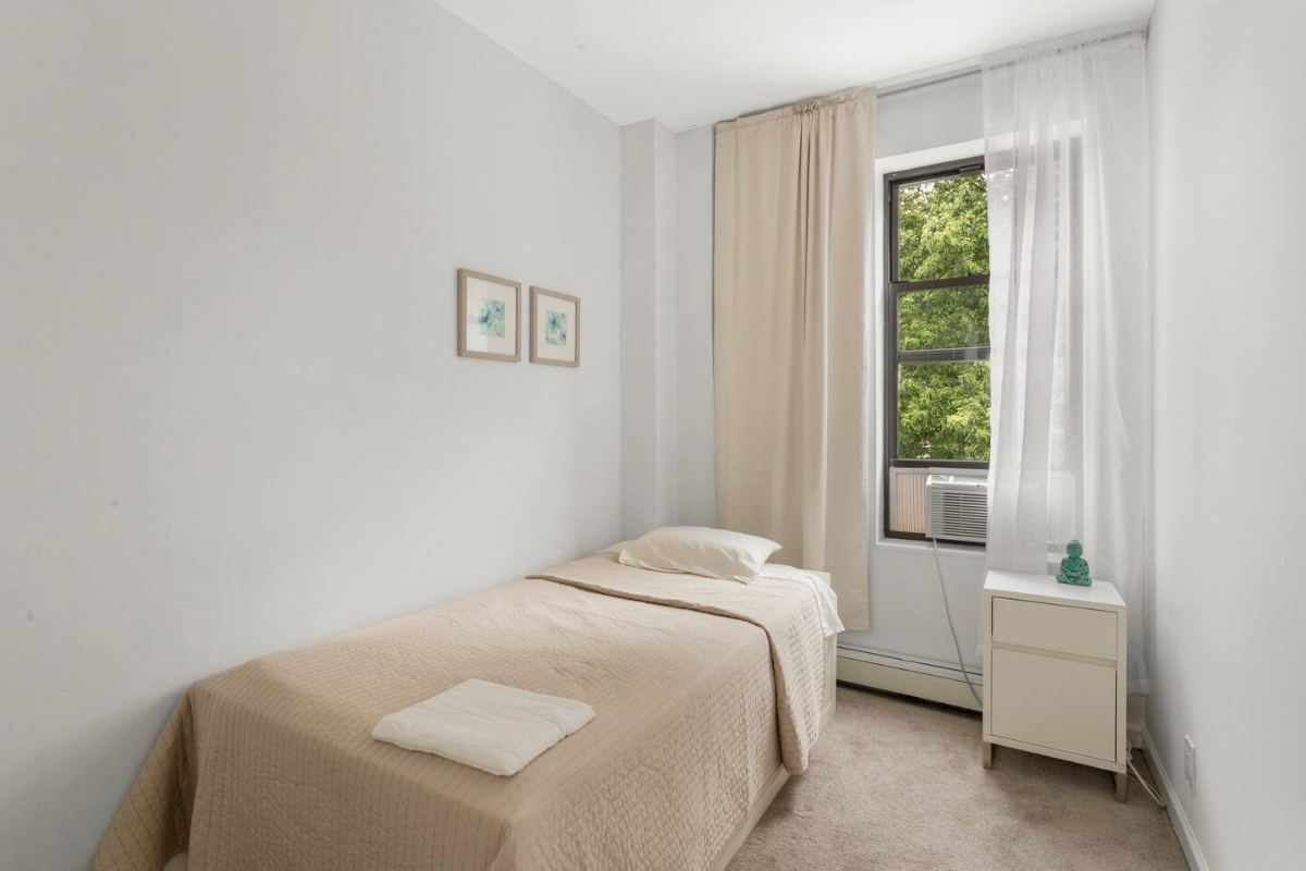 Garden Duplex Townhouse, 25min to Manhattan - Photo 8