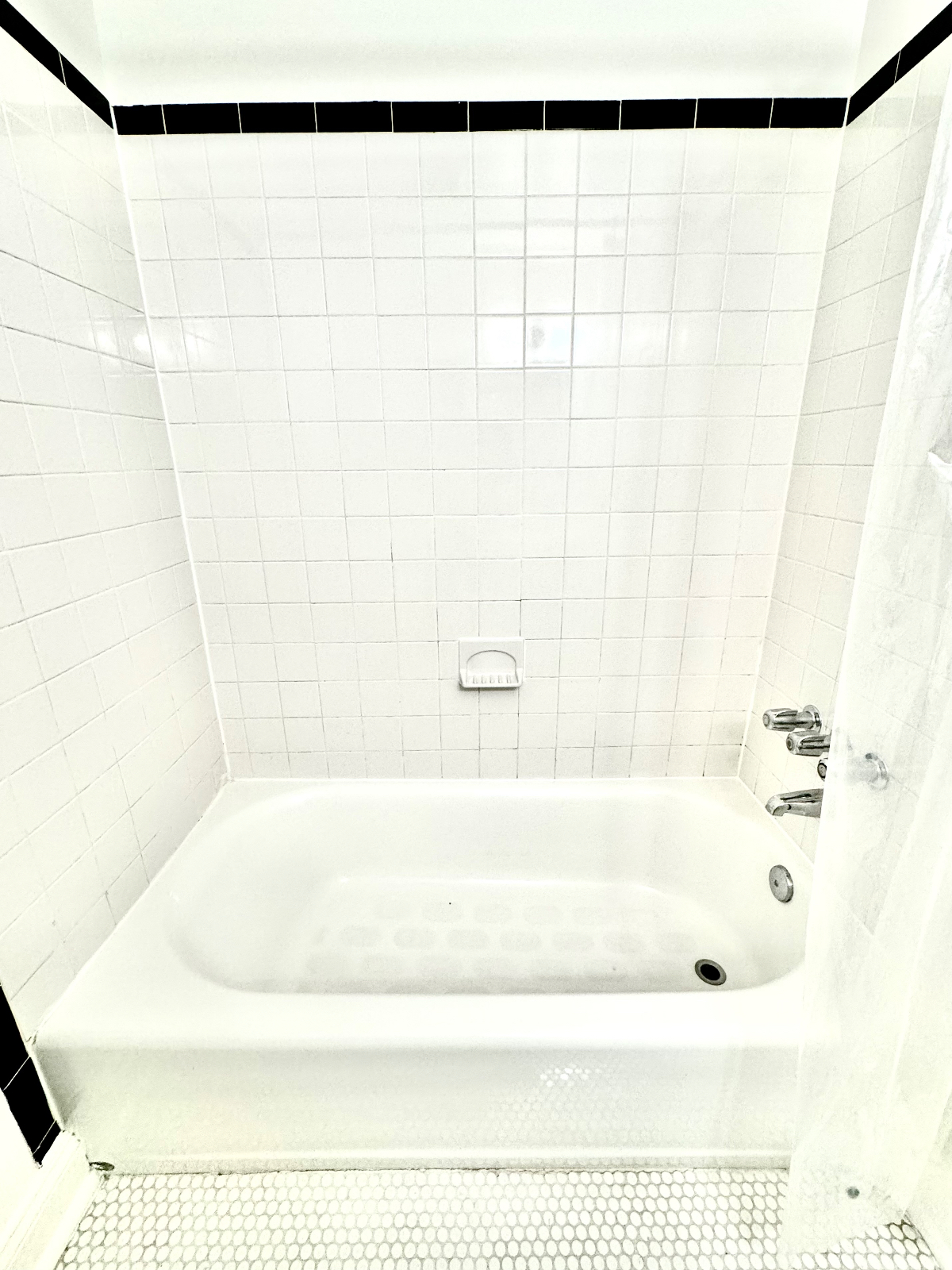 Stylish Prime Logan Circle 4 bedroom 2 bath - Photo 10