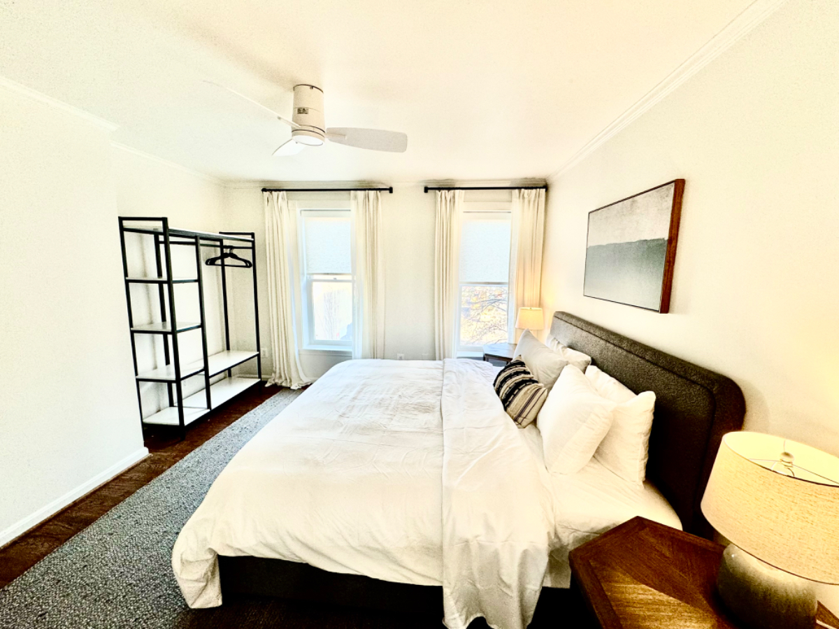 Stylish Prime Logan Circle 4 bedroom 2 bath - Photo 12
