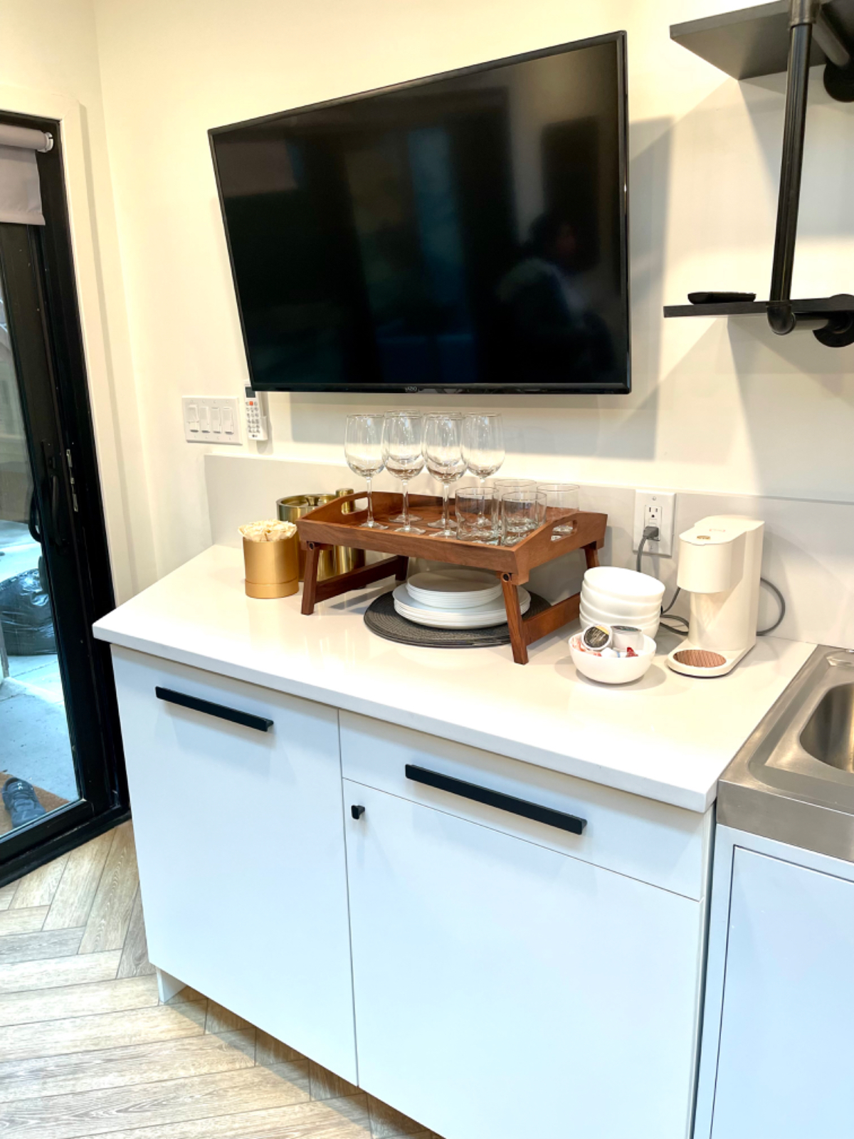 Stylish Prime Logan Circle 4 bedroom 2 bath - Photo 4