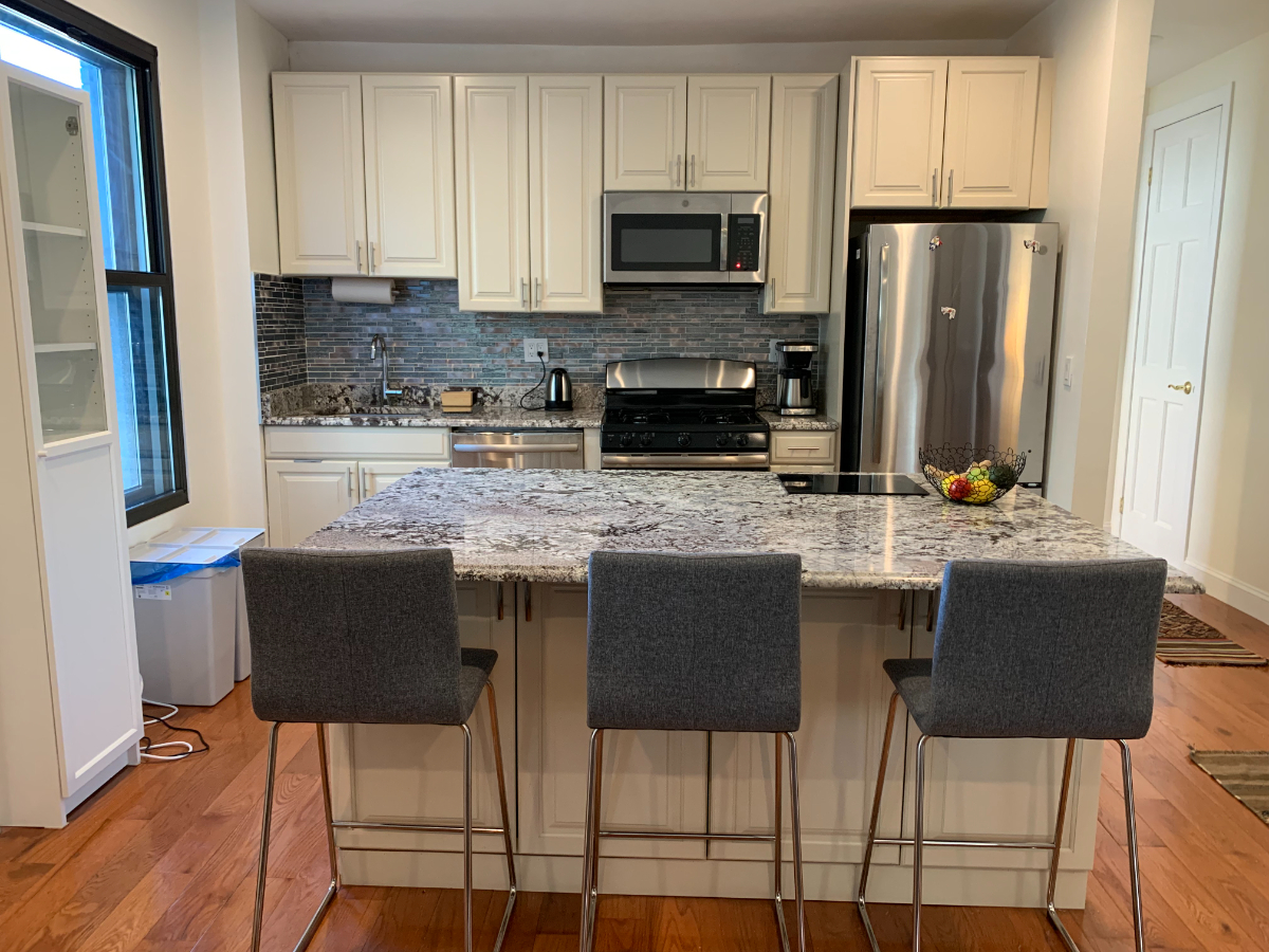 Furnished Room for Interns on assignment in NYC. - Photo 4