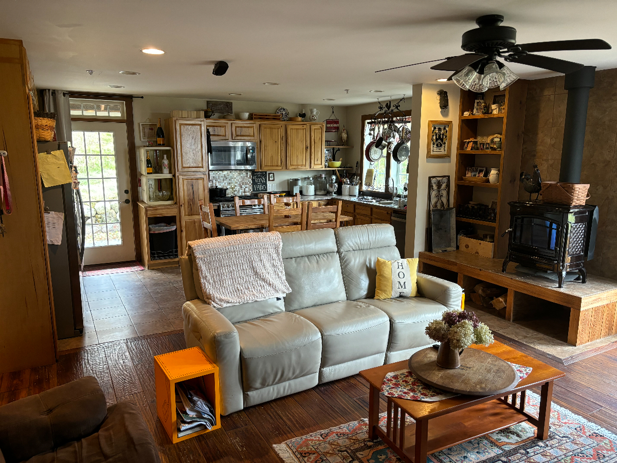 Apartment for rent near UVM - Photo 2