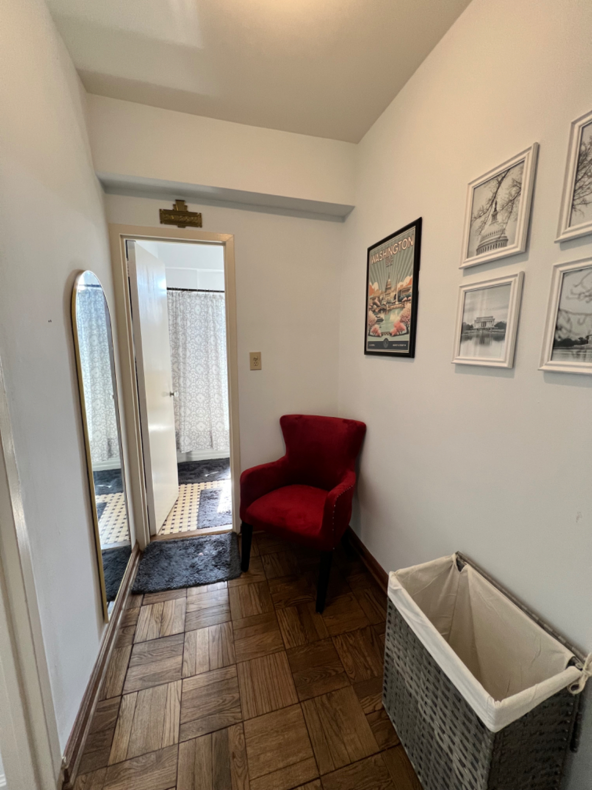 Charming and Modern 1BR Apartment in the Heart of Historic Washington - Stunning Views and Unbeatabl - Photo 8
