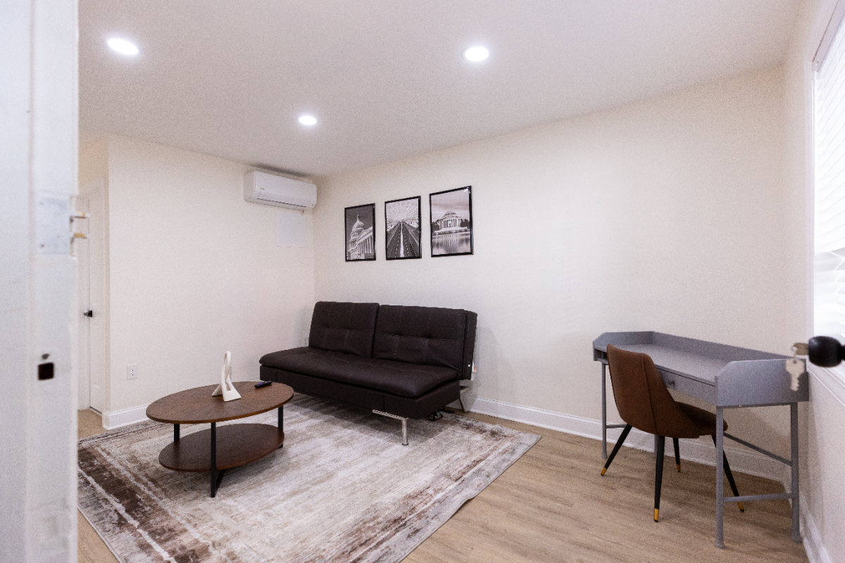 Modern Unit in Navy Yard 1 and  2 - Photo 4