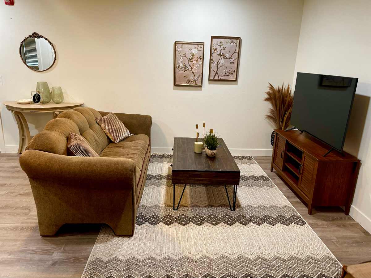 Cozy One Bedroom Apartment - Photo 2