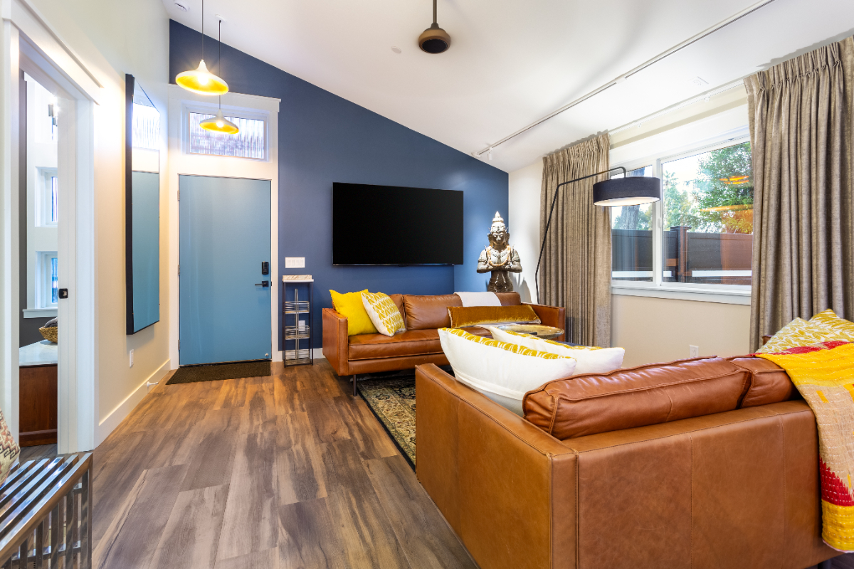 Beautiful Bedroom Fully Furnished - Photo 3