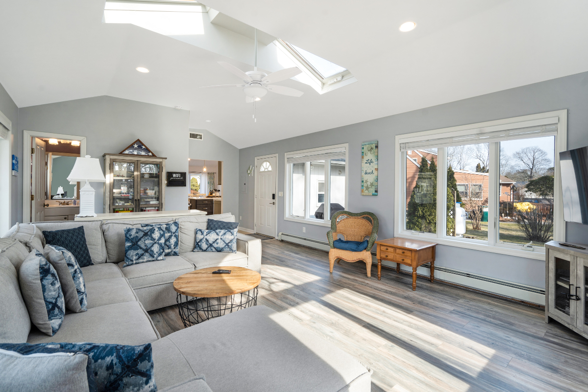 Poppy's Hampton House | 3BR + Bonus | Near Beach - Photo 7