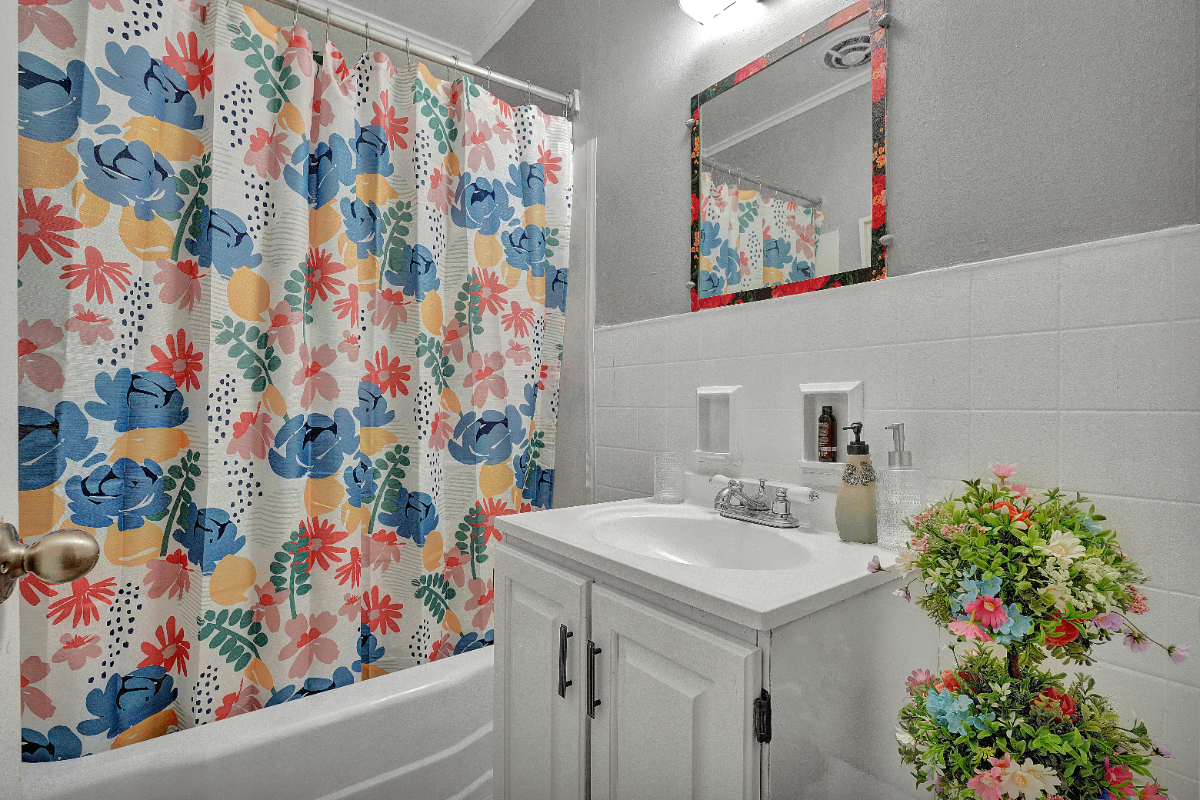 Comfy 1 bed 1 bath close to many of Rochester's hospitals - Photo 4