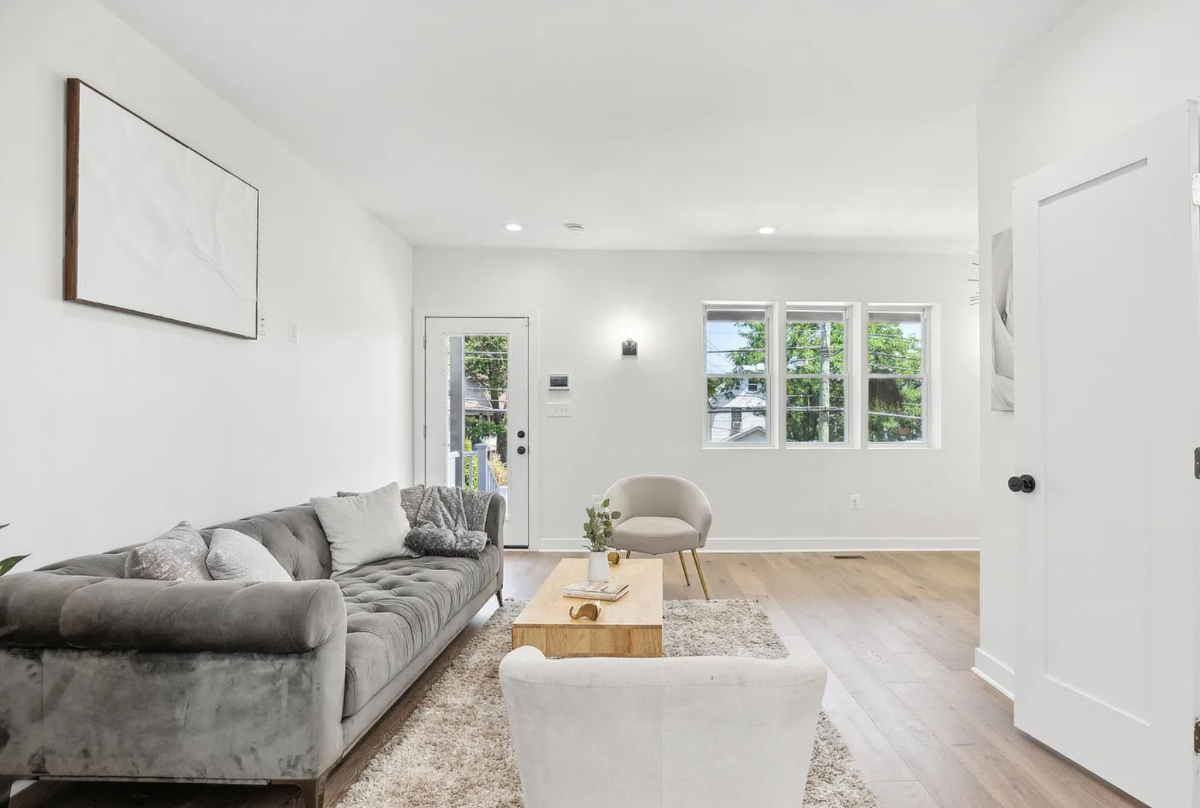 4BR 3BTHROOM HOME FOR RENT - Photo 2