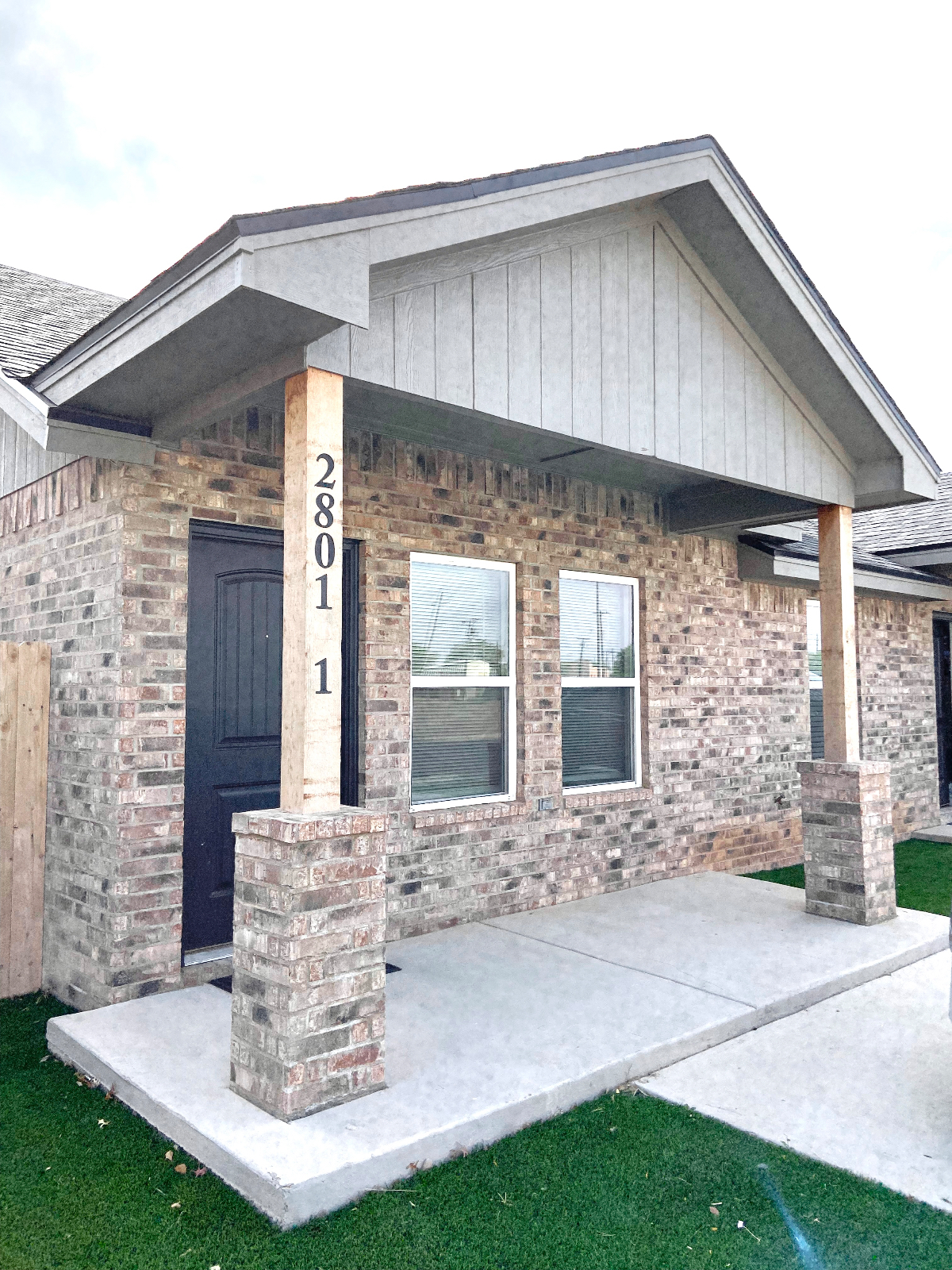 A Cozy New Construction 2 Bedroom Townhome Near Texas Tech and Hospitals - Photo 2
