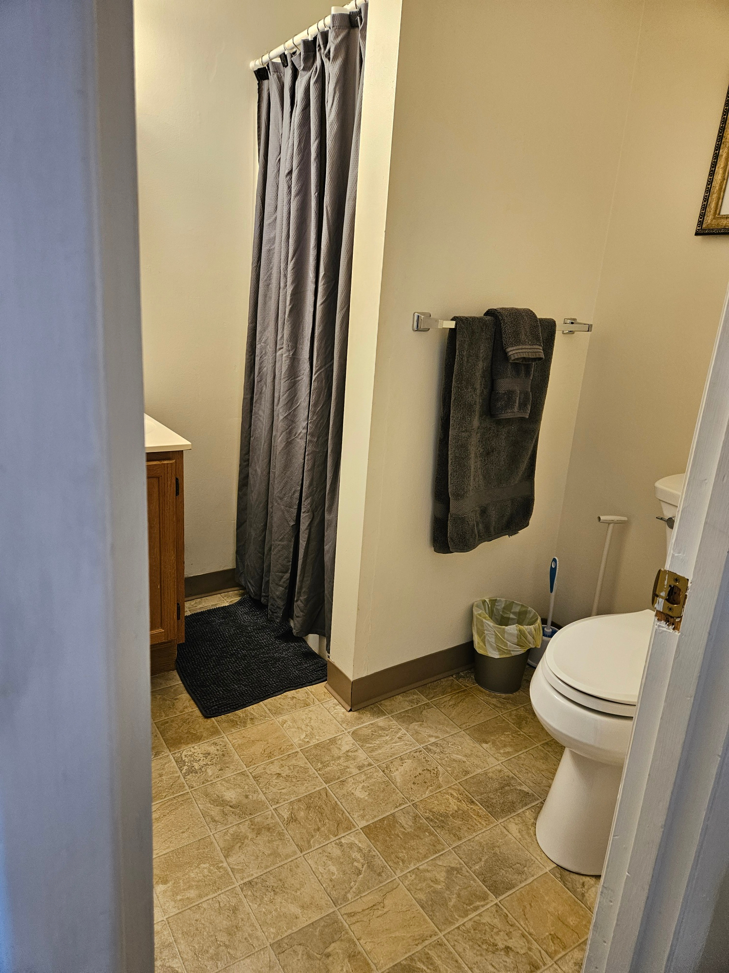 Fully Furnished Short & Long-Term Stay Multiple Units Available 1850 to 2500 3D - Photo 11