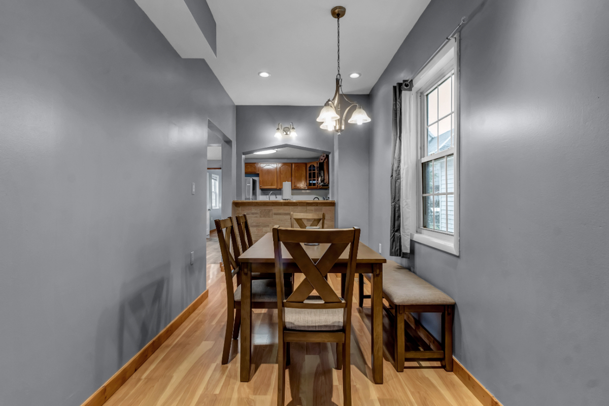 Buffalo Lower West Side 3 Bedroom House - Photo 2