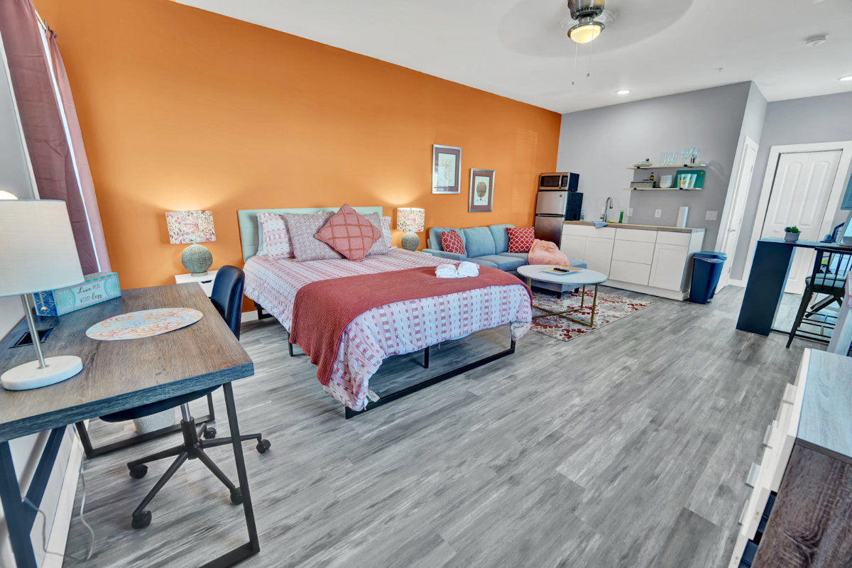 All-Inclusive Studio w Essential Amenities