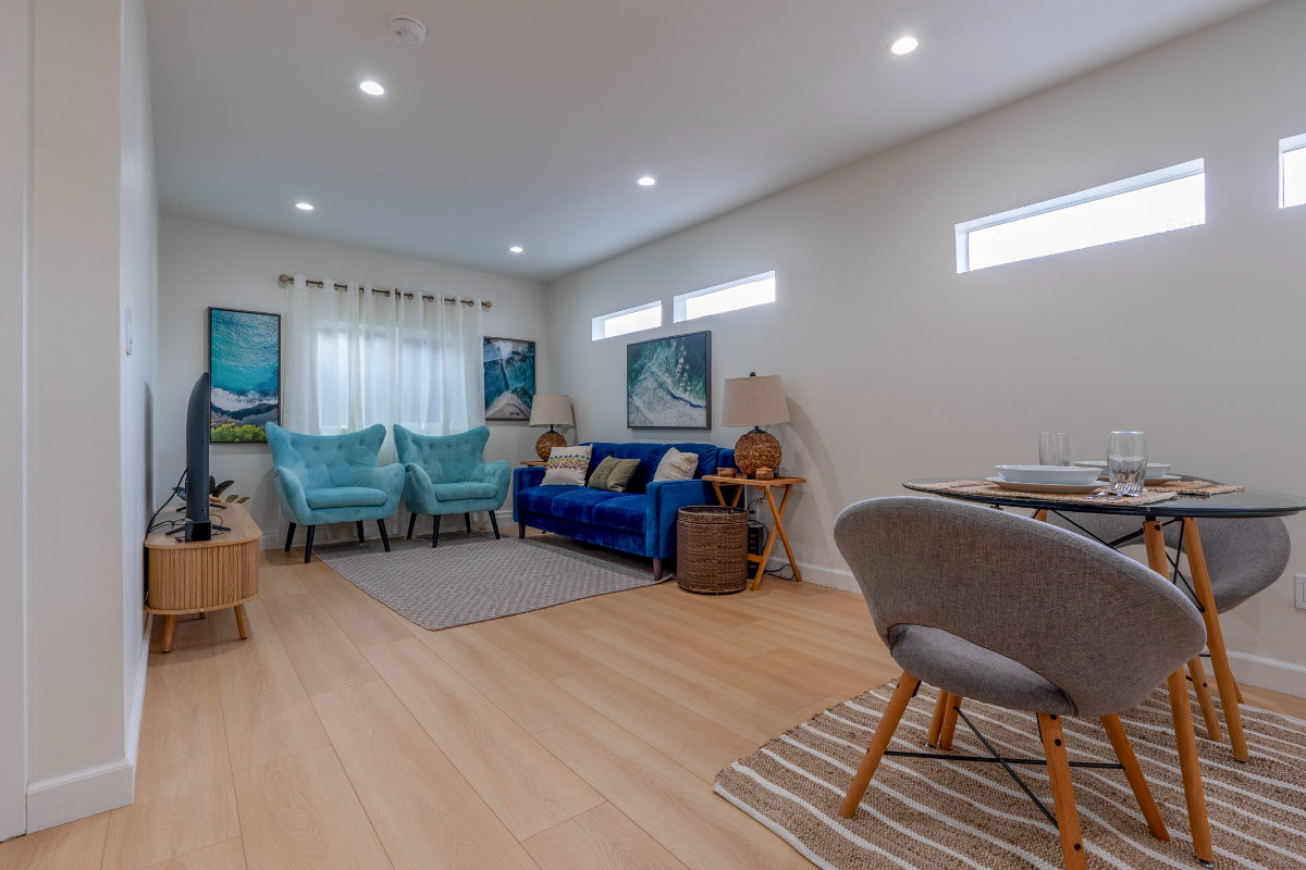 FULLY FURNISHED 1 BEDROOM 1 BATH ADU APARTMENT - Photo 6