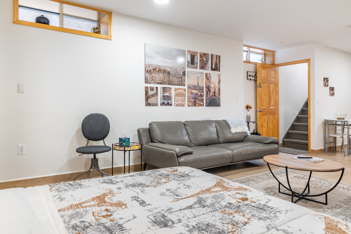 Brand-New Modern Studio - Ultimate Convenience & Style in a Prime Location - Move In Now - Photo 2