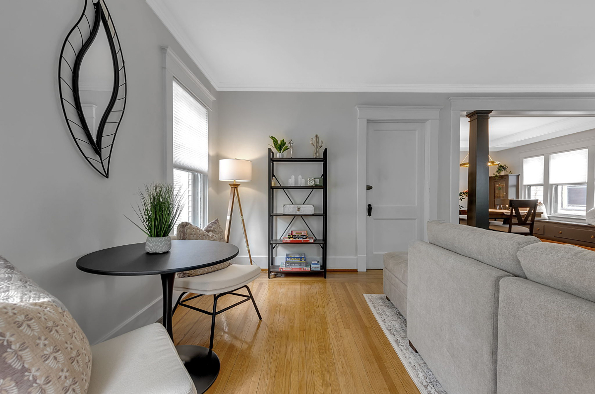 Gorgeous Rosella Upstairs- Elmwood Village - Photo 6