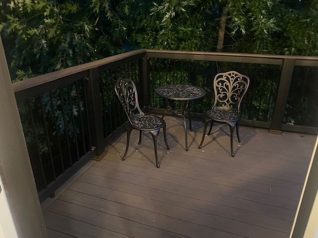 Discover Serene Living in Our Deluxe Apartment With Exclusive Amenities and Perfect Location - Photo 5