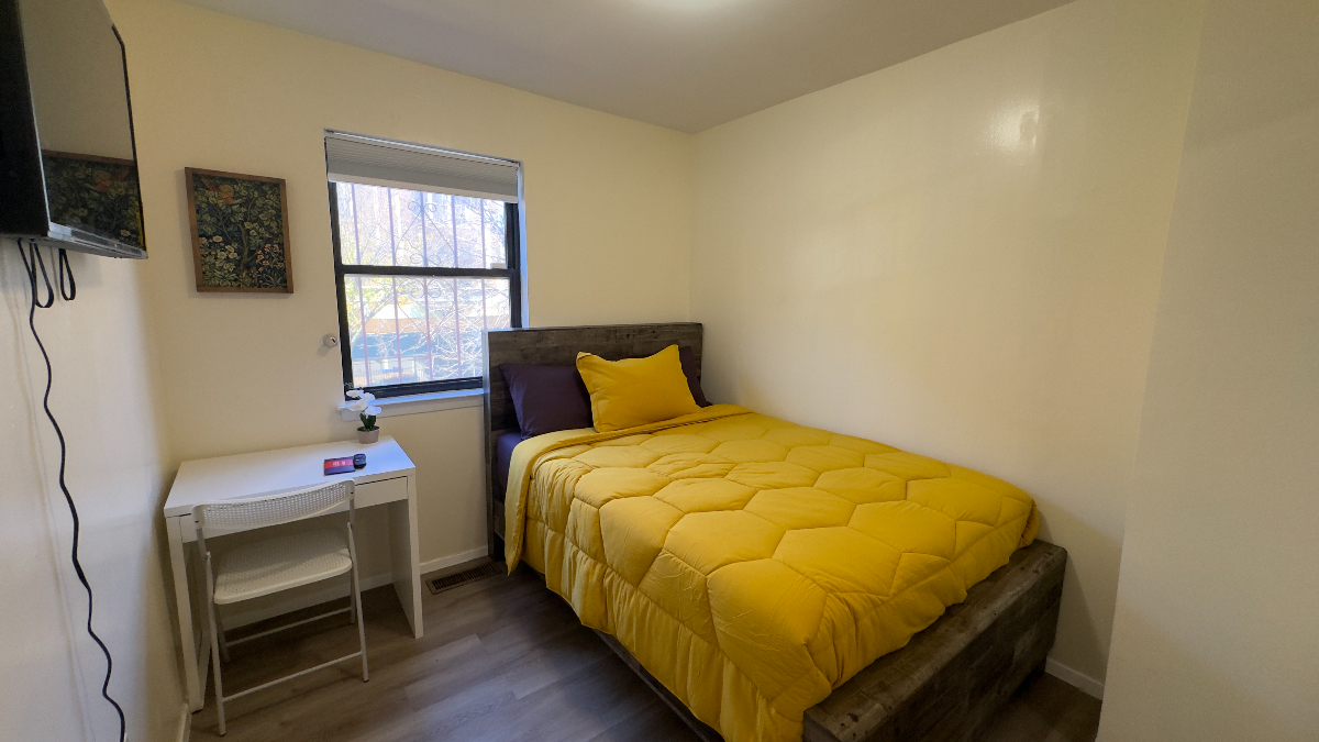 Beautiful townhouse in the Bronx. - Photo 6