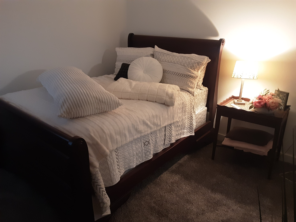 Cozy Farmhouse Retreat on 4 Acres - Modern Amenities & Tranquil Surroundings, Close to Auburn & Syra - Photo 6