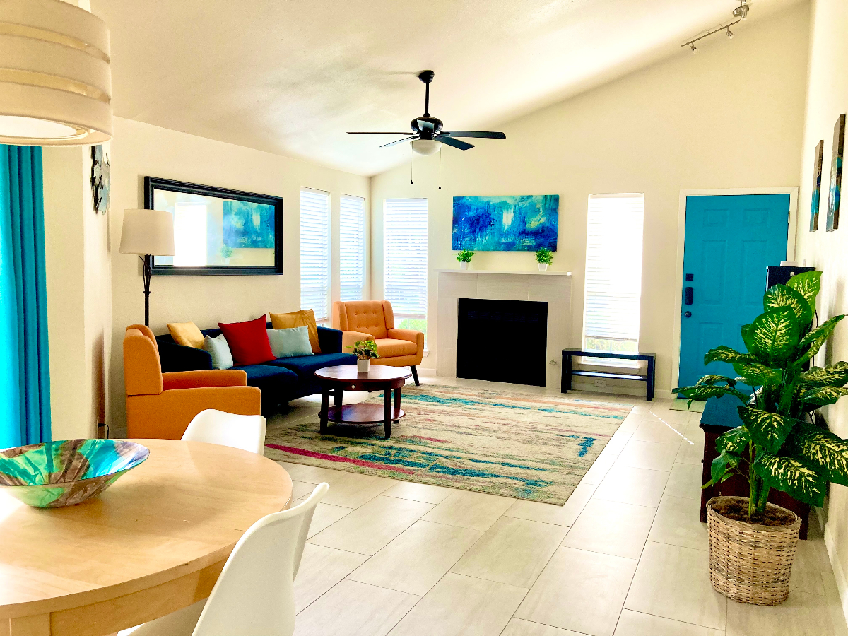 Modern 3 Bedroom/2 Bathroom near The Domain - Photo 2