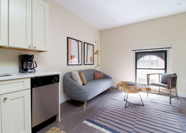 5A-Downtown Boston / Nurses Welcome / W/D in bldg