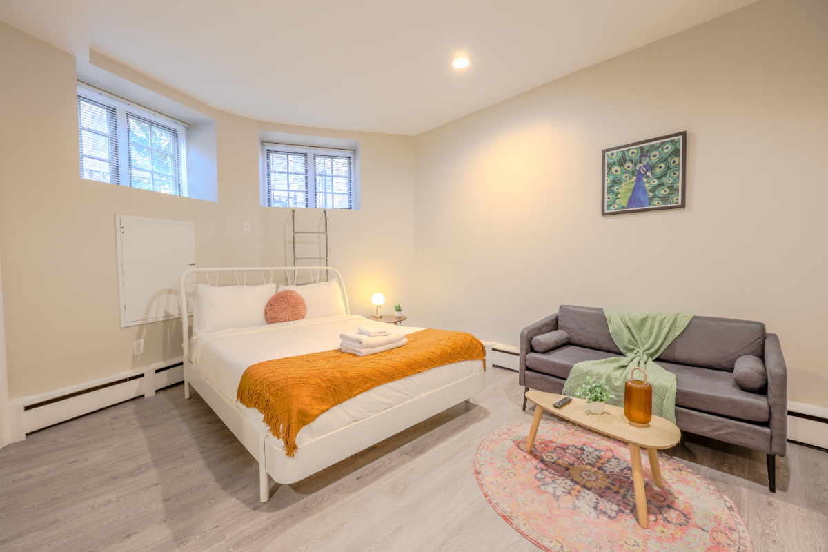 162-1 Serene South End Studio