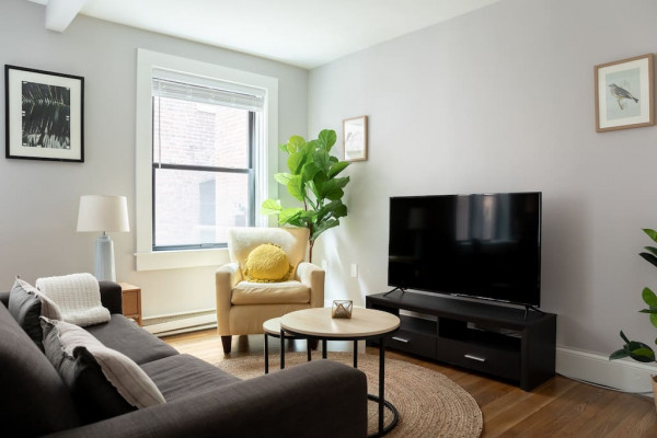W4-Cozy 1br/ Walk anywhere/Fast Wifi & Smart Lock