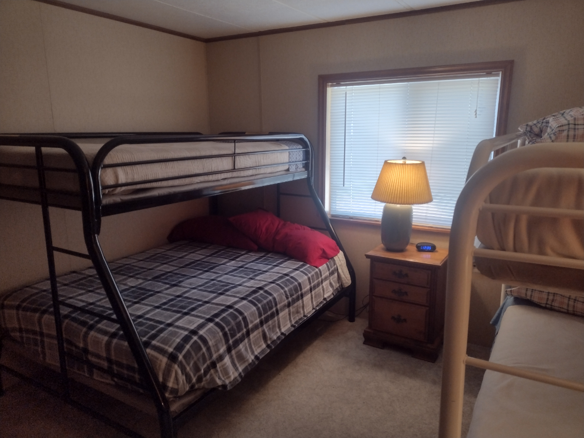 Spacious fully furnished home on 1 acre - Photo 3