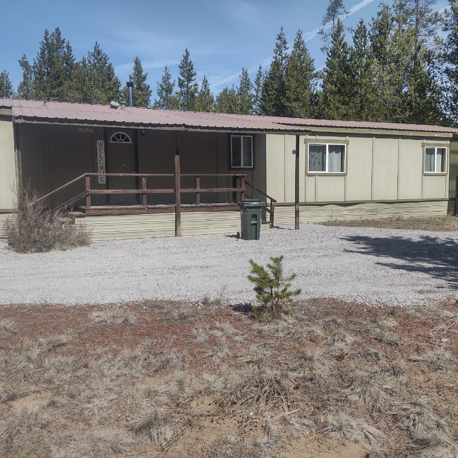 Spacious fully furnished home on 1 acre - Photo 1