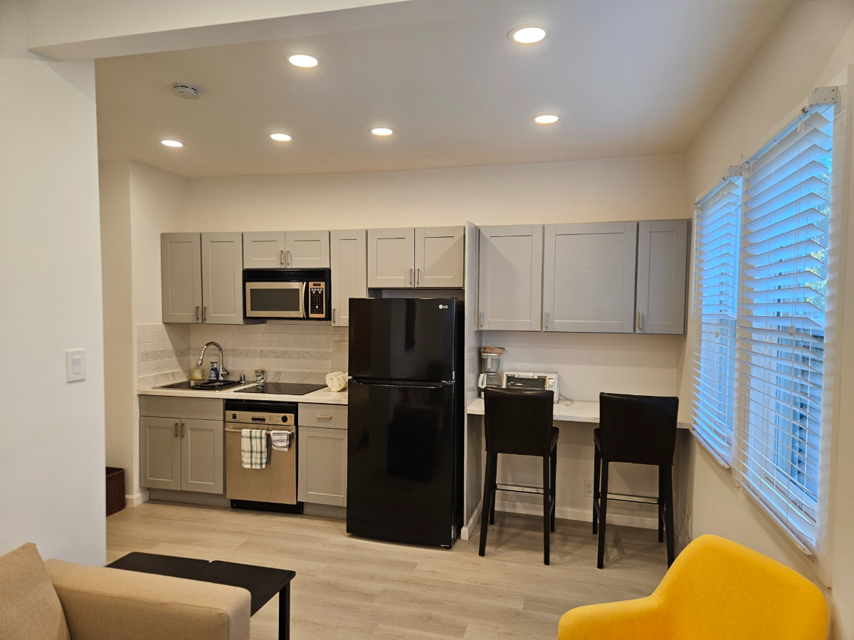 Premium 1-Bedroom Apartment in Prime Castro Neighborhood. Perfectly Situated in the Heart of the City. - Photo 2