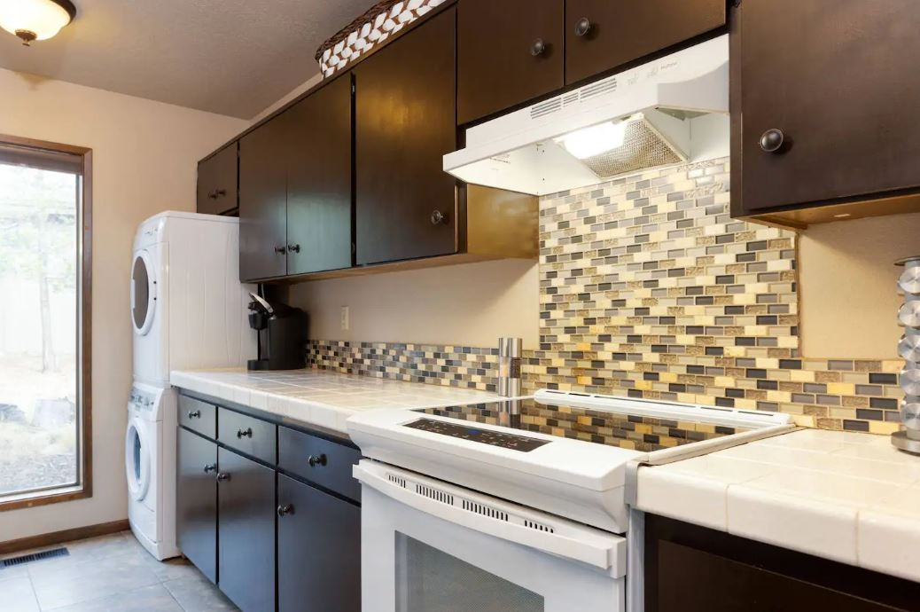 Flattop Mini Lodge-Large Fireplace. SHARC passes. Bikes, Cul-de-sac near Trails and Fort Rock Park, W/D - Photo 5