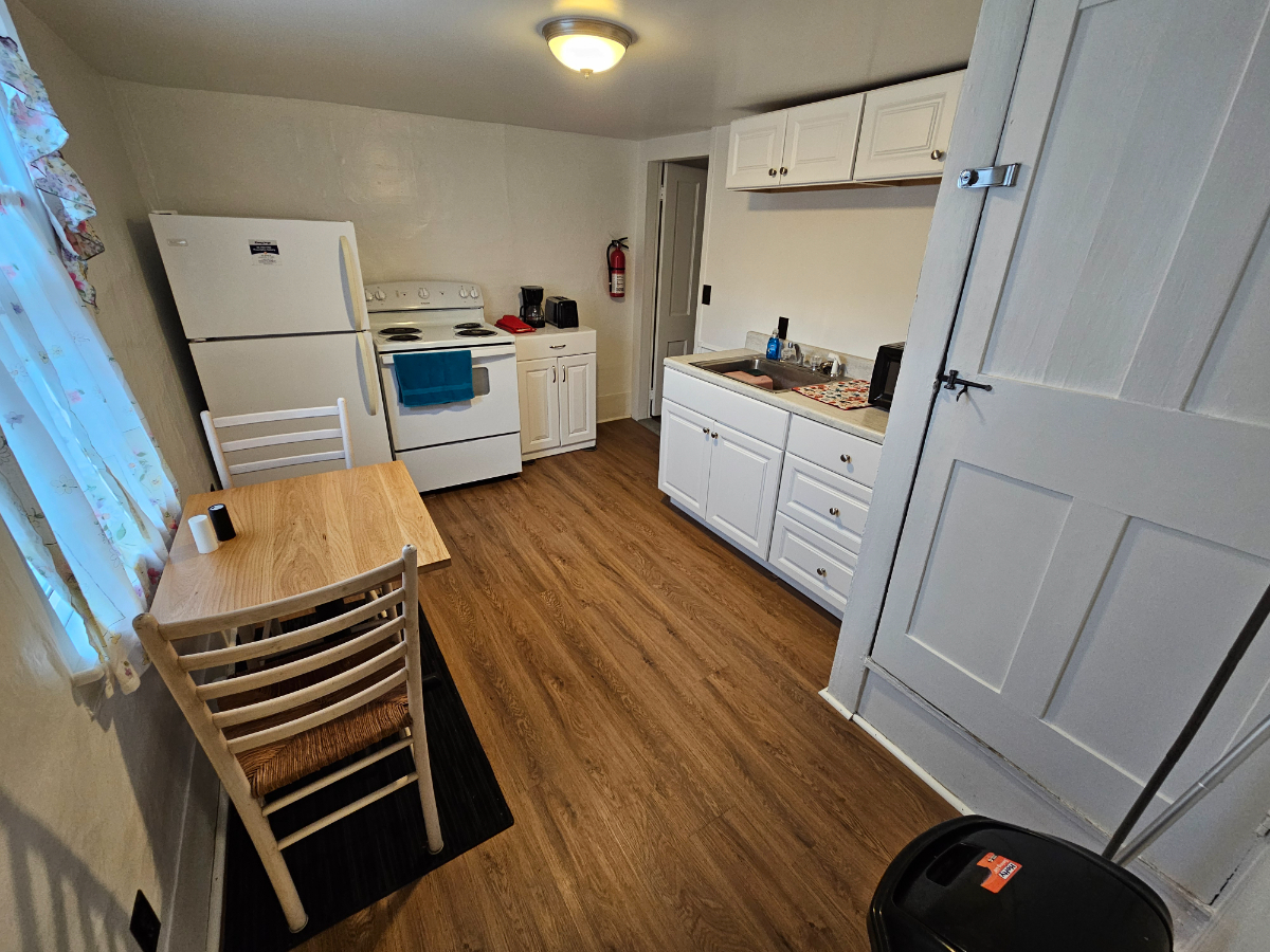Charming & Convenient First-Floor Apartment - Photo 4