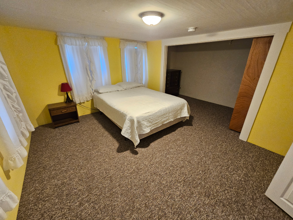 Charming & Convenient First-Floor Apartment - Photo 7