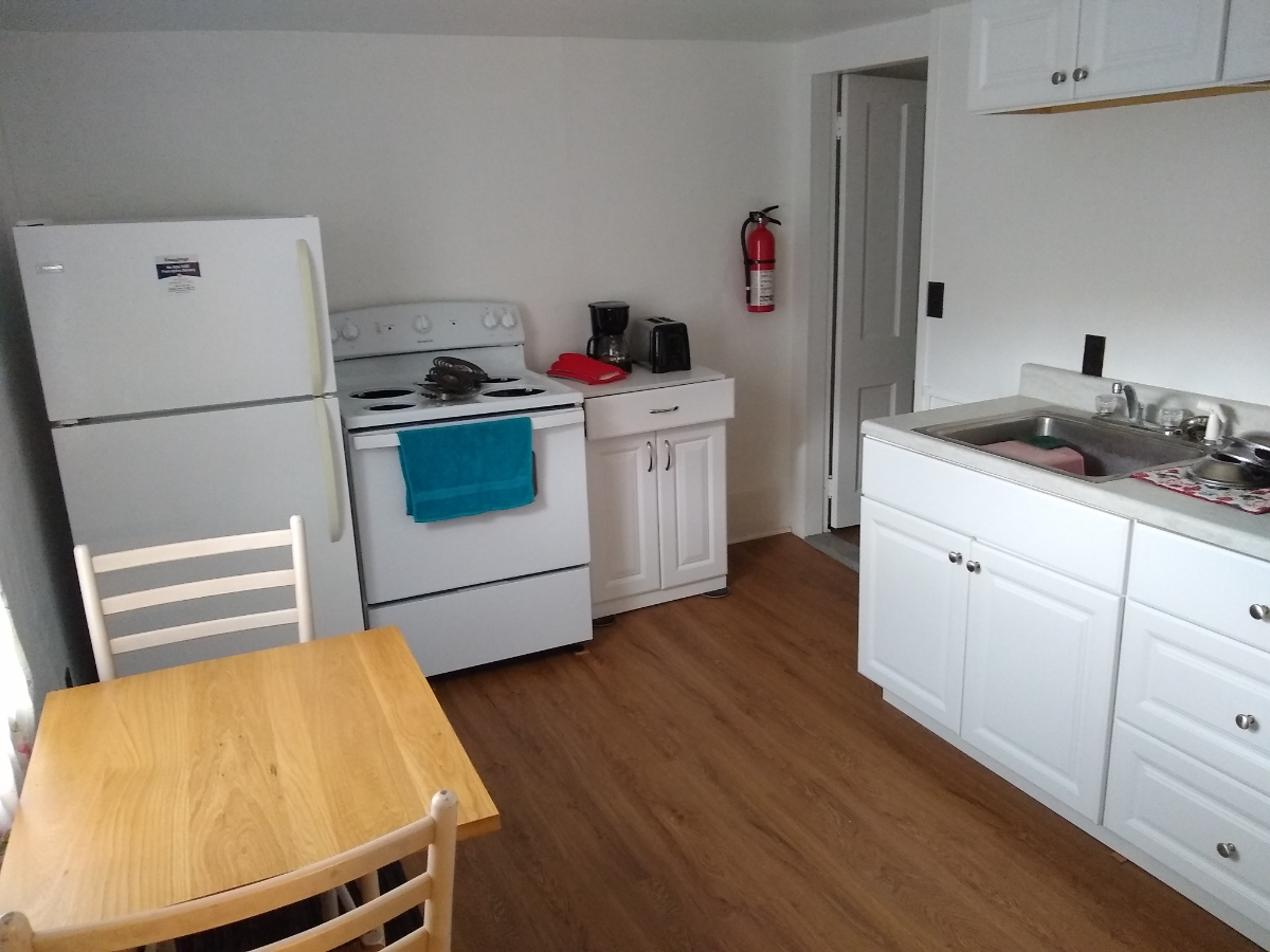 Charming & Convenient First-Floor Apartment - Photo 5