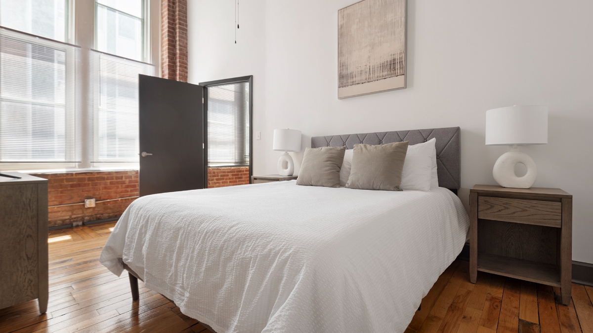 Landing Furnished Apartment at Six Cord - 501