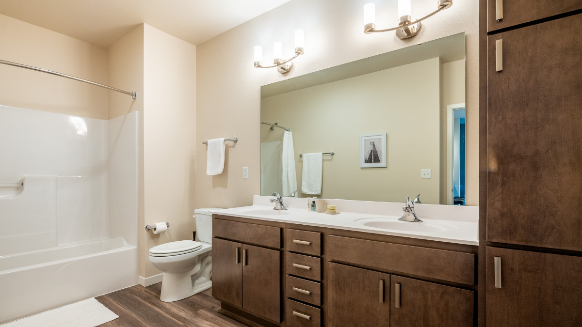 Landing Furnished Apartment at Cortland Rosslyn - 311
