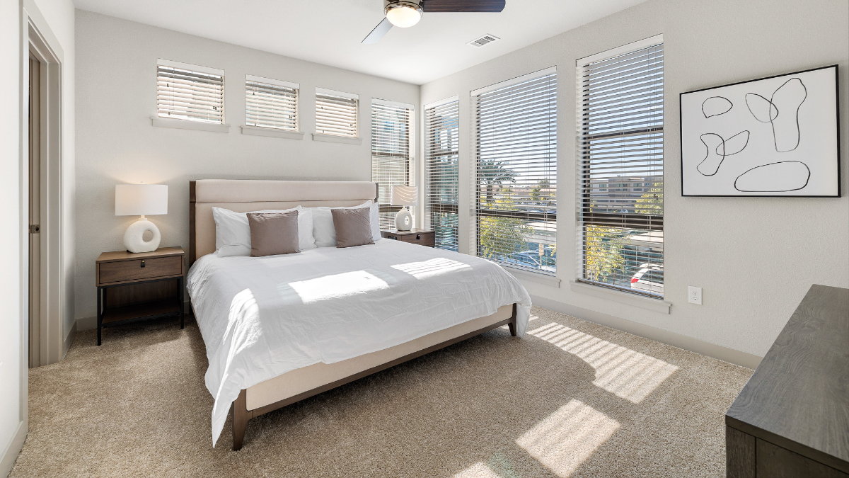 Landing Furnished Apartment at Cortland Rosslyn - 1105