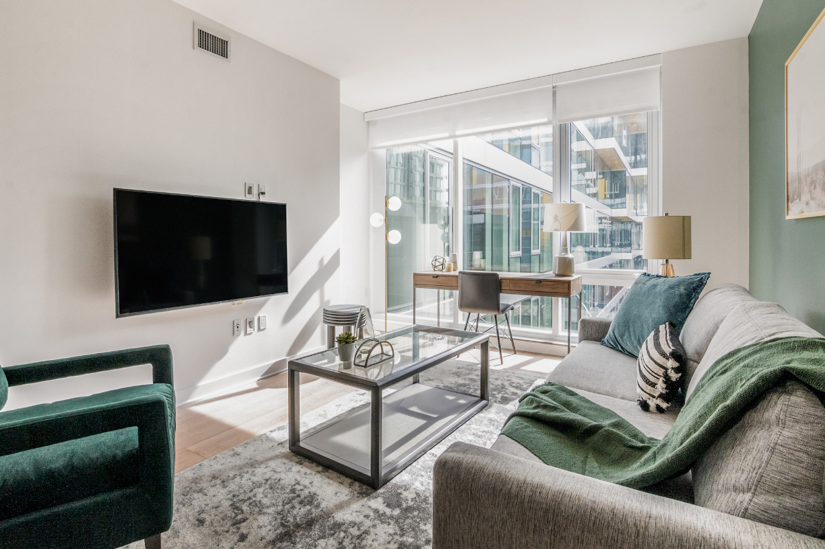 Landing Furnished Apartment at Cortland Rosslyn - 705