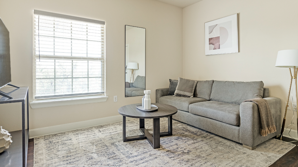 Landing Furnished Apartment at Mission Hill - 633