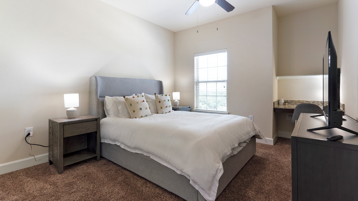 Landing Furnished Apartment at Mission Hill - 931