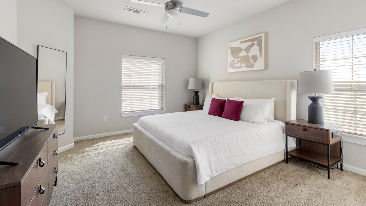 Landing Furnished Apartment at Mission Hill - 17308